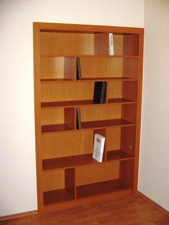 Vestavěné skříně — realizace 12
